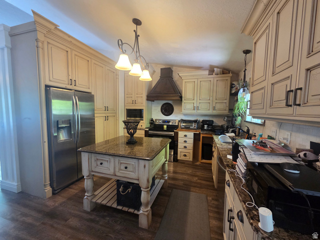 2443 North 950 West Layton, UT 84041 - Photo 6 of 31