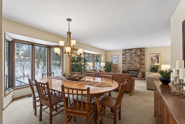 $430,000 | 12825 Woodview Lane, Burnsville, MN 55337