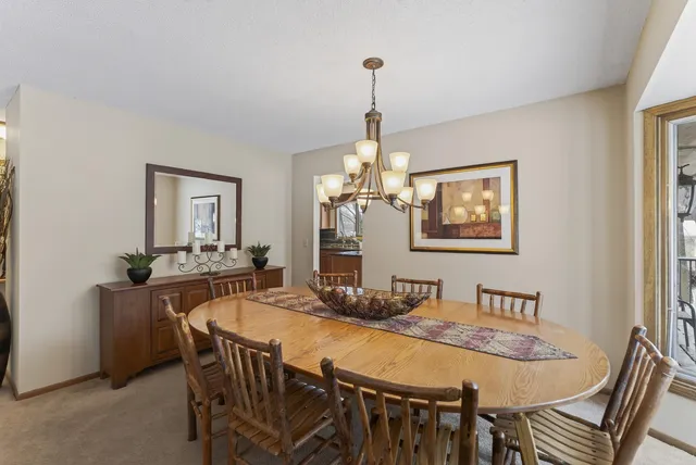 $430,000 | 12825 Woodview Lane, Burnsville, MN 55337