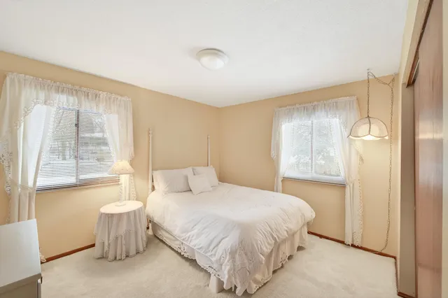 $430,000 | 12825 Woodview Lane, Burnsville, MN 55337