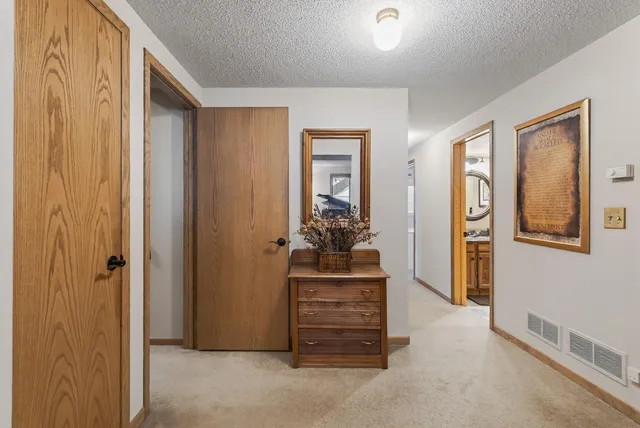 $430,000 | 12825 Woodview Lane, Burnsville, MN 55337