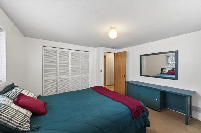 $430,000 | 12825 Woodview Lane, Burnsville, MN 55337