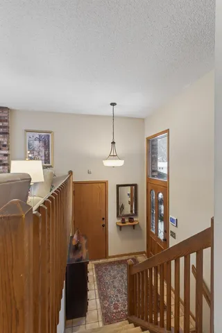 $430,000 | 12825 Woodview Lane, Burnsville, MN 55337