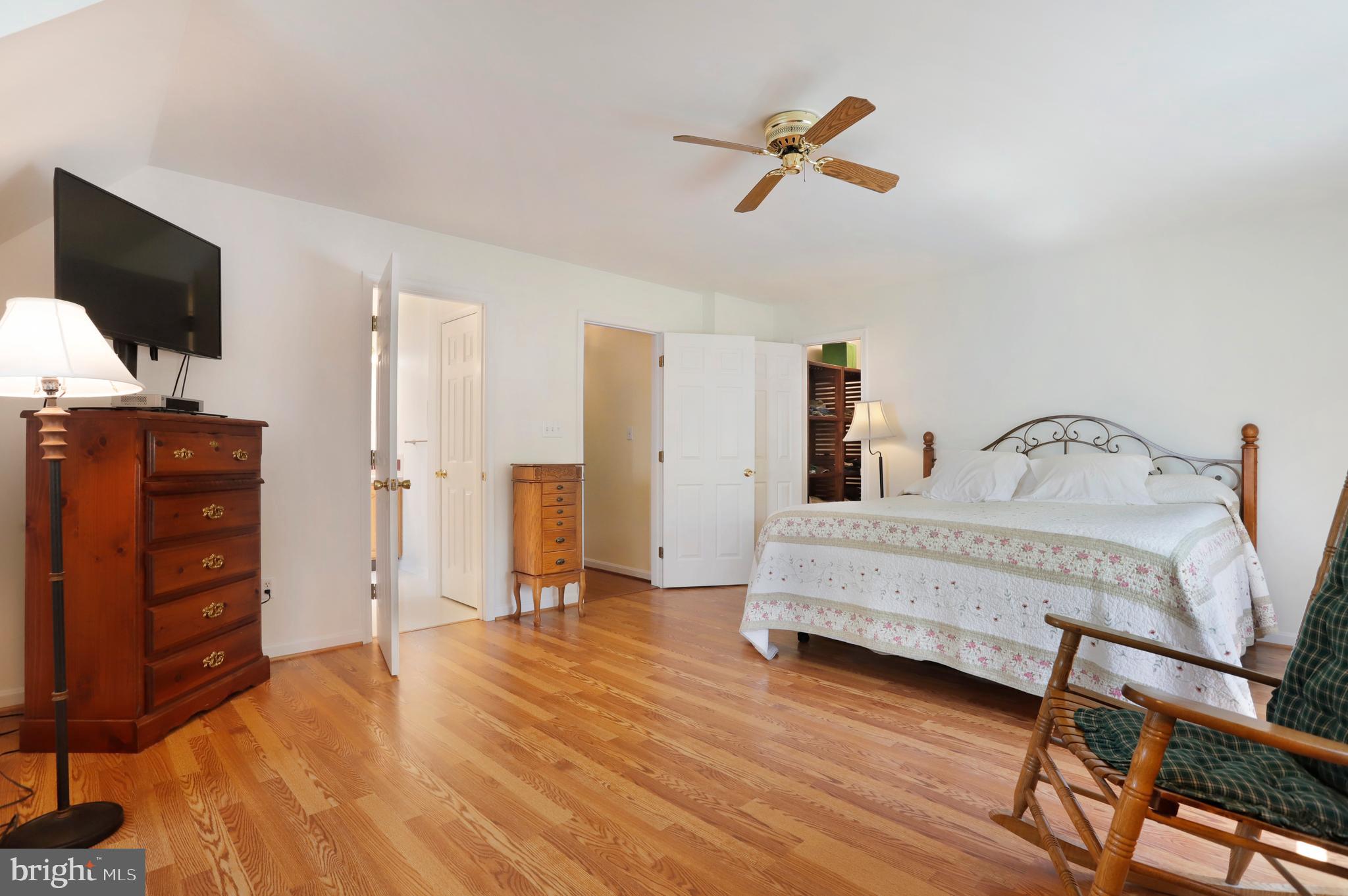 7011 Gilardi Road Boonsboro, MD 21713 - Photo 18 of 45 Master bedroom
