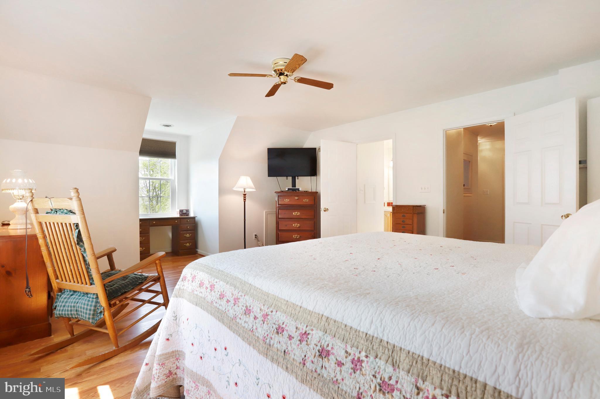 7011 Gilardi Road Boonsboro, MD 21713 - Photo 20 of 45 Master bedroom