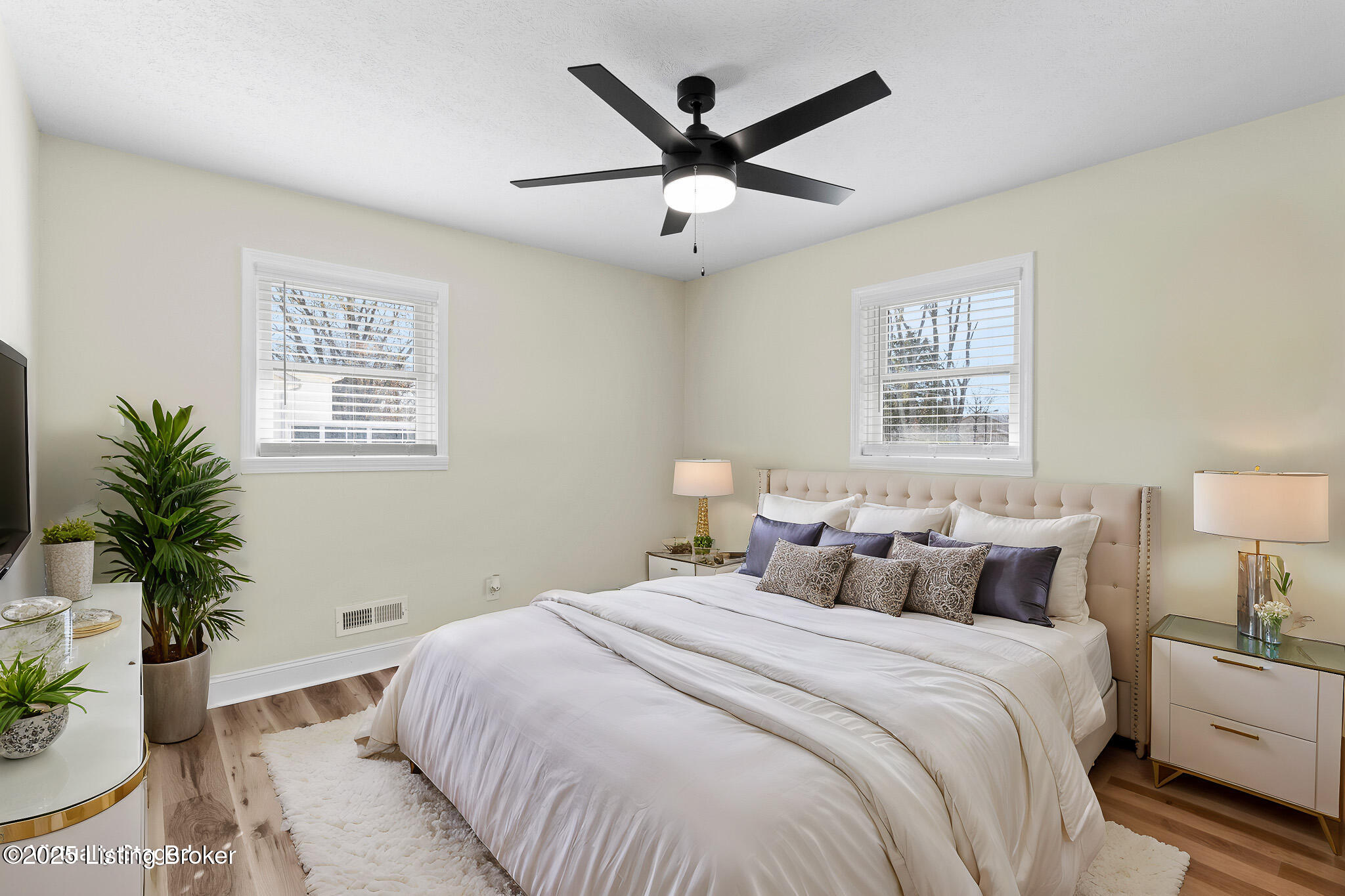 355 Cedar Grove Road Shepherdsville, KY 40165 - Photo 24 of 47 dsc08446 - bedroom