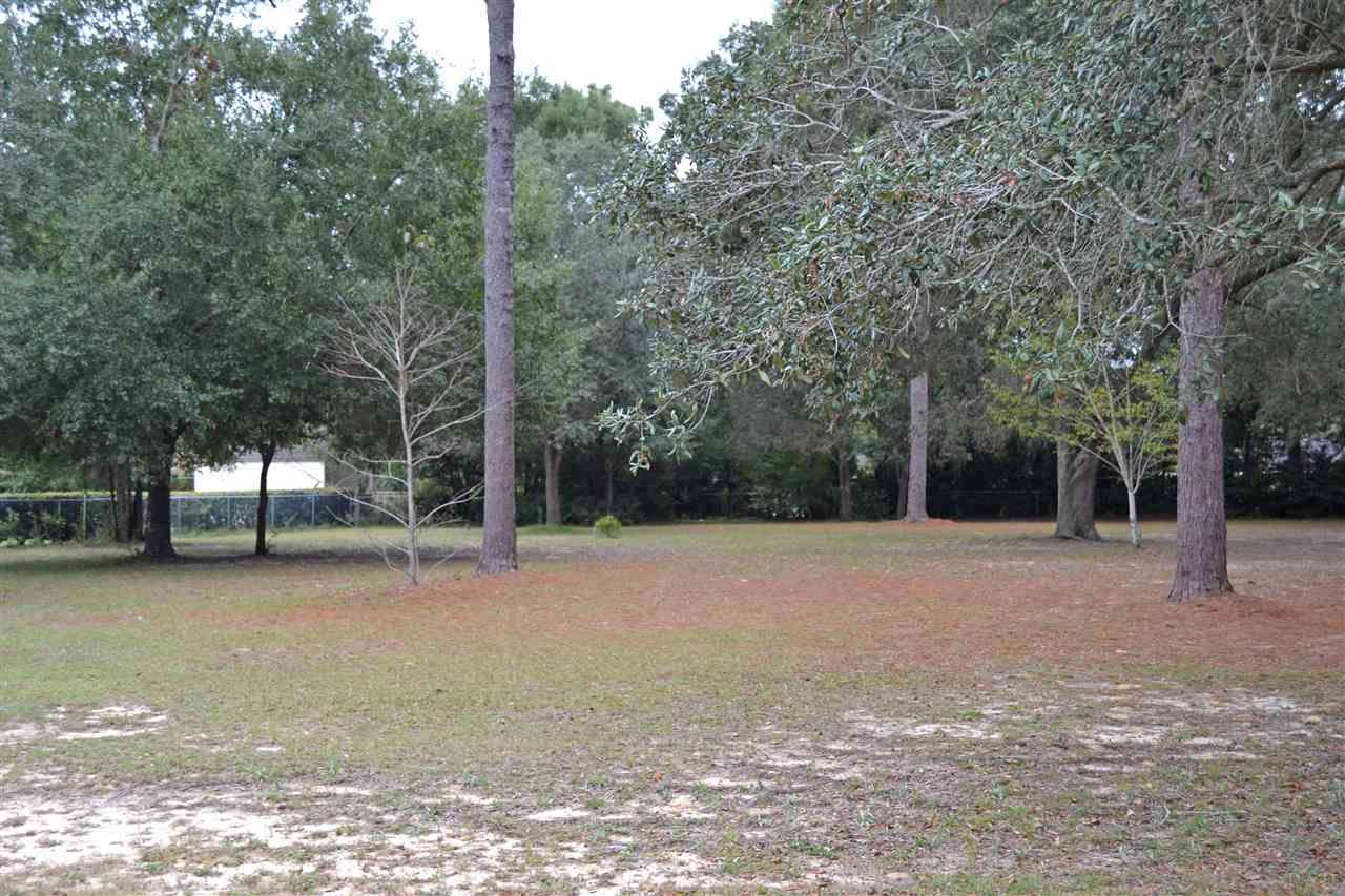 7455 Gunter Road Pensacola, FL 32526 - Photo 5 of 50 Gallery Image 5
