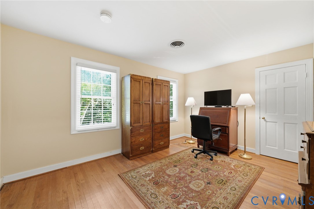 2101 Castlebridge Road Midlothian, VA 23113 - Photo 29 of 37 a view of a livingroom with workspace and a window
