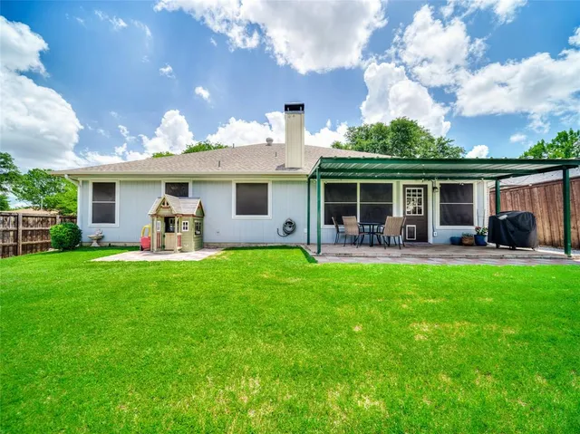 $319,900 | 936 Silver Streak Drive, Saginaw, TX 76131