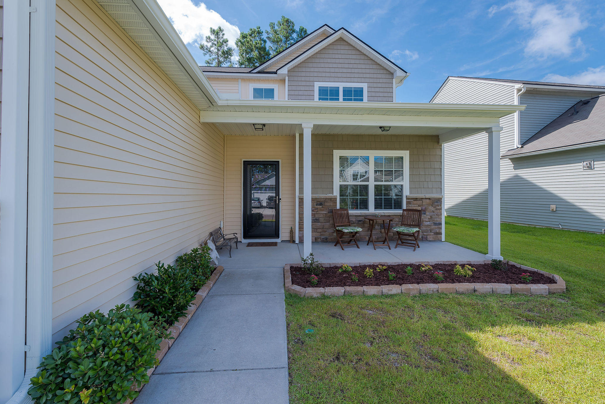 277 Decatur Drive Summerville, SC 29486 - Photo 2 of 21 277 Decatur front porch