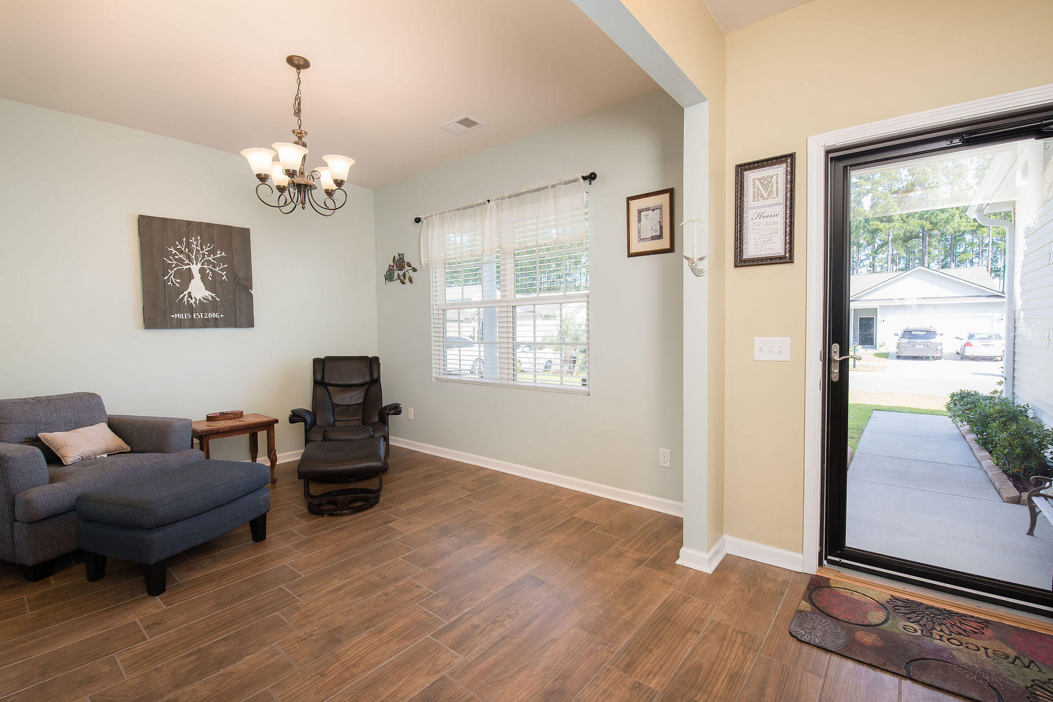 277 Decatur Drive Summerville, SC 29486 - Photo 11 of 21 277 Decatur front sitting room or formal