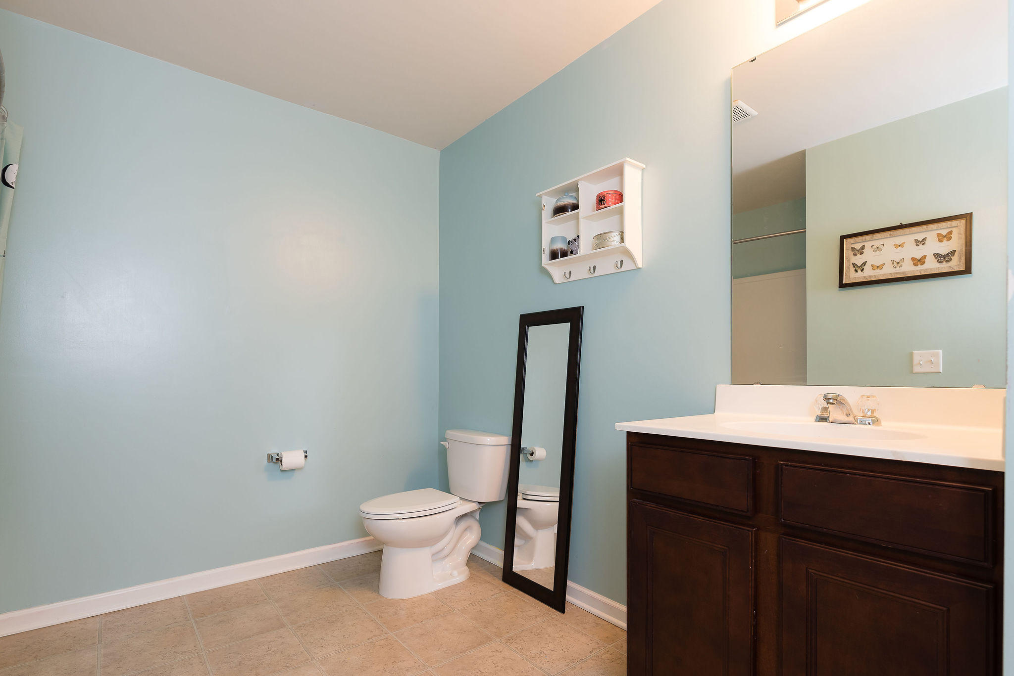 277 Decatur Drive Summerville, SC 29486 - Photo 14 of 21 277 Decatur upstairs full bathroom