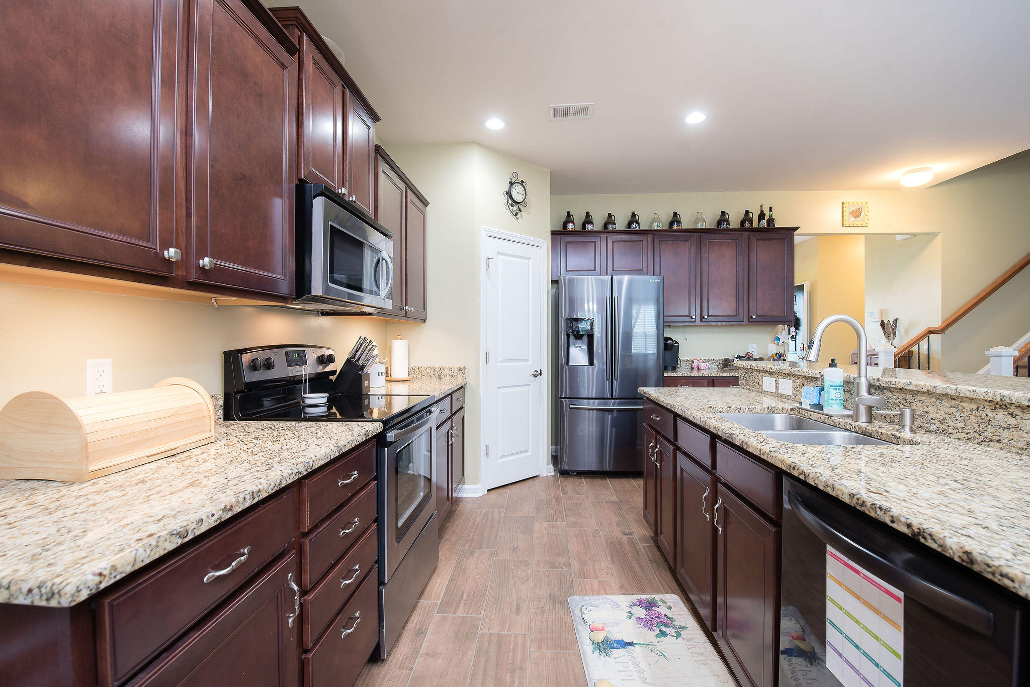 277 Decatur Drive Summerville, SC 29486 - Photo 5 of 21 277 Decatur kitchen