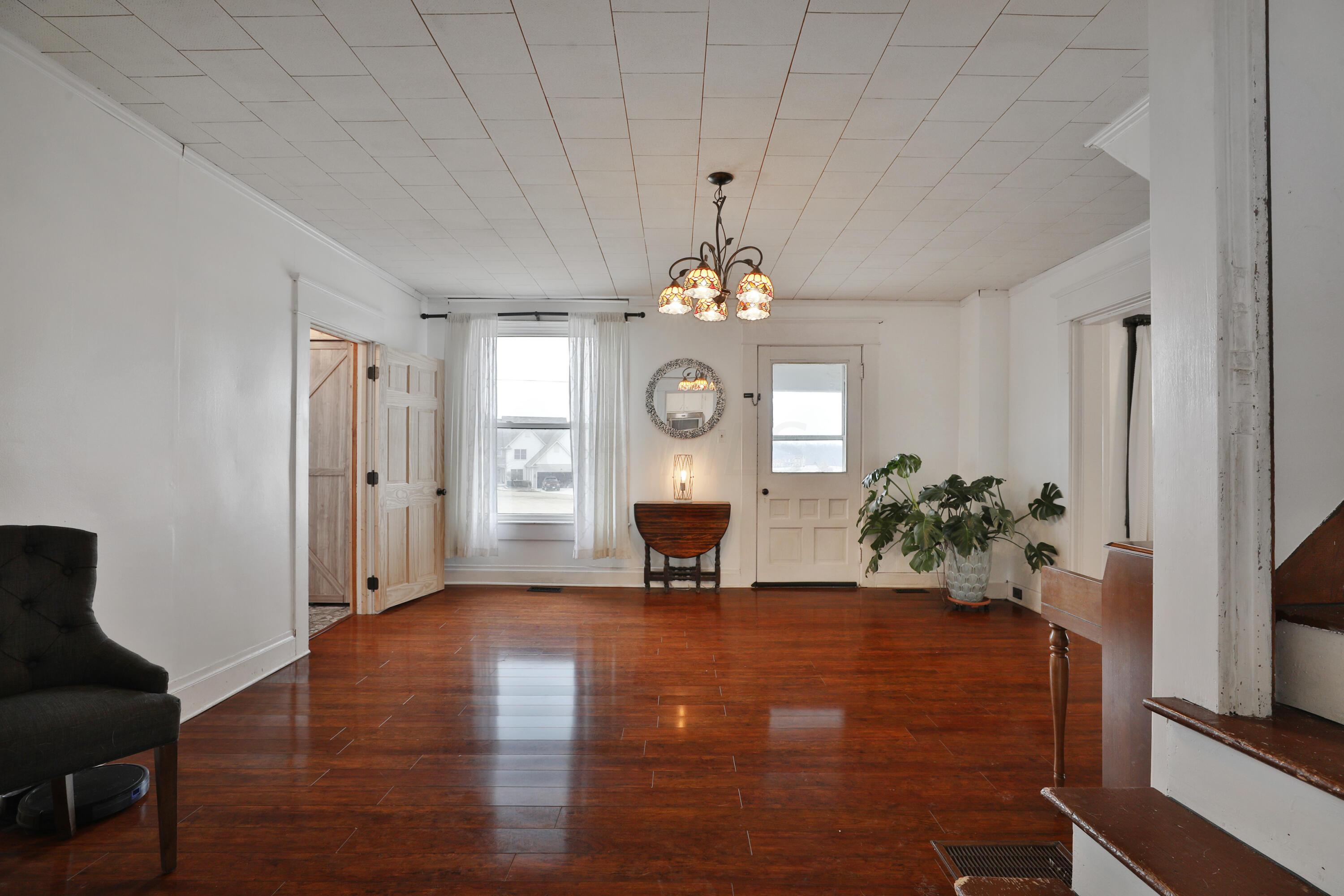 2268 Horseshoe Road Delaware, OH 43015 - Photo 5 of 50 2268-Horseshoe-05