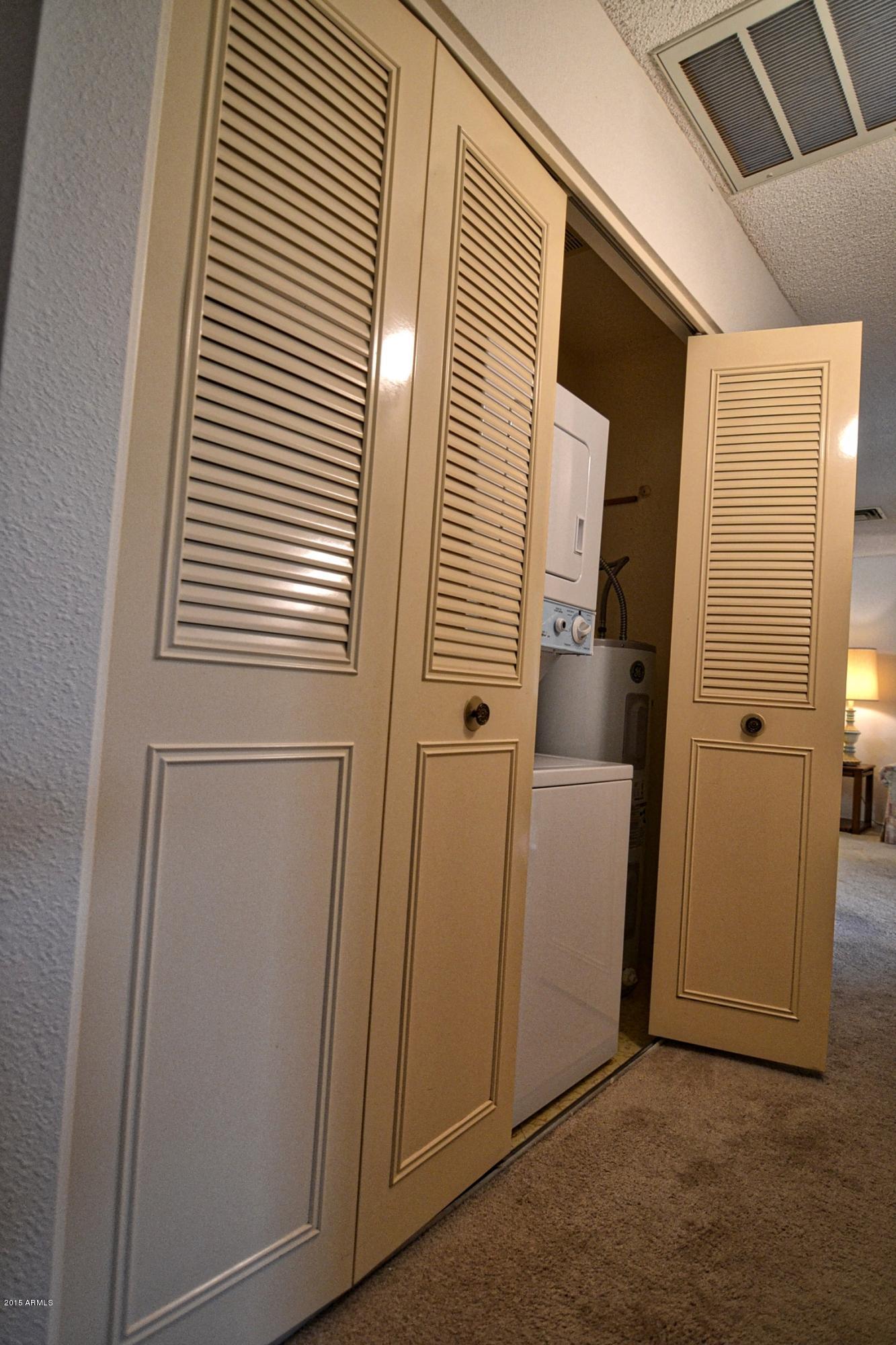 14300 West Bell Road, Unit 28 Surprise, AZ 85374 - Photo 36 of 45 hall