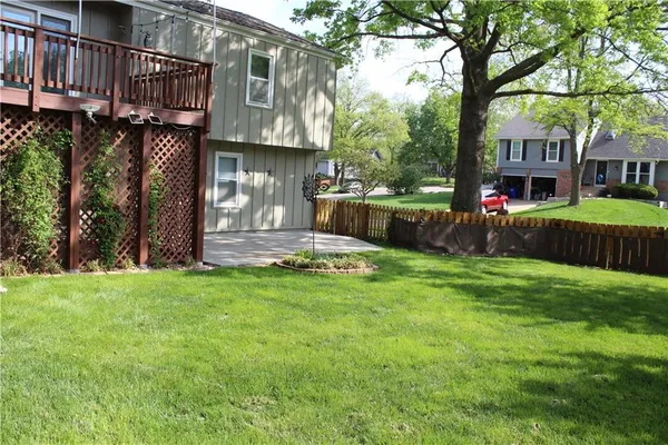 $399,000 | 14403 West 90th Court, Lenexa, KS 66215