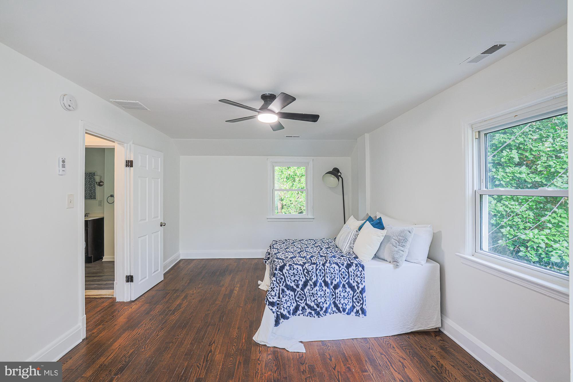 410 Kingston Road Baltimore, MD 21229 - Photo 35 of 56 Spacious 3rd bdrm - gorgeous wood floors