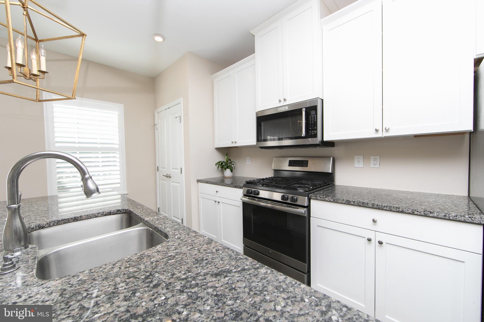 137 Meridian Lane Sewell, NJ 08080 - Photo 15 of 43