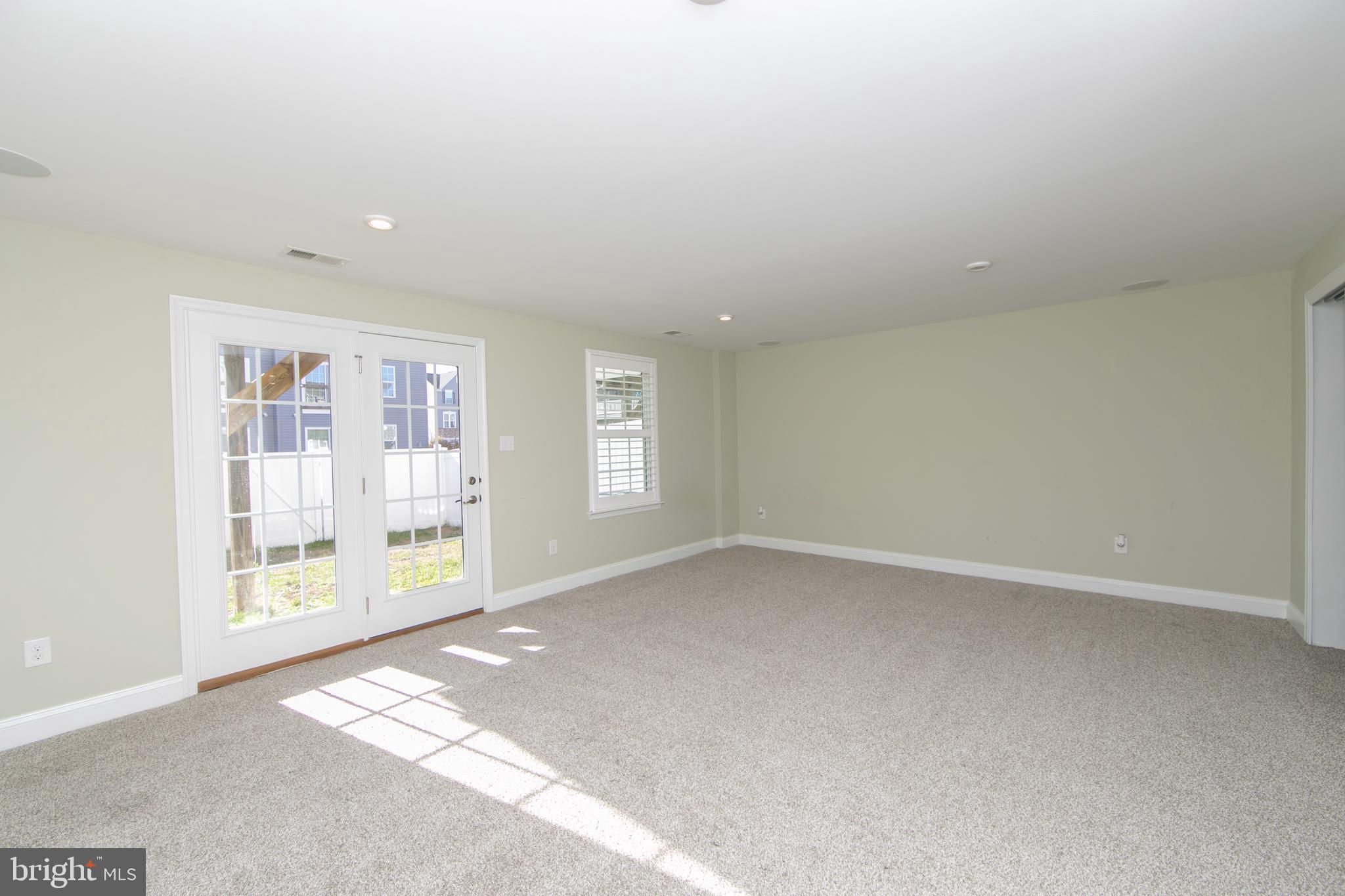 137 Meridian Lane Sewell, NJ 08080 - Photo 7 of 43