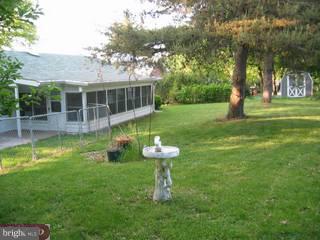 348 North Pleasantview Road Pottstown, PA 19464 - Photo 2 of 4 Gallery Image 2