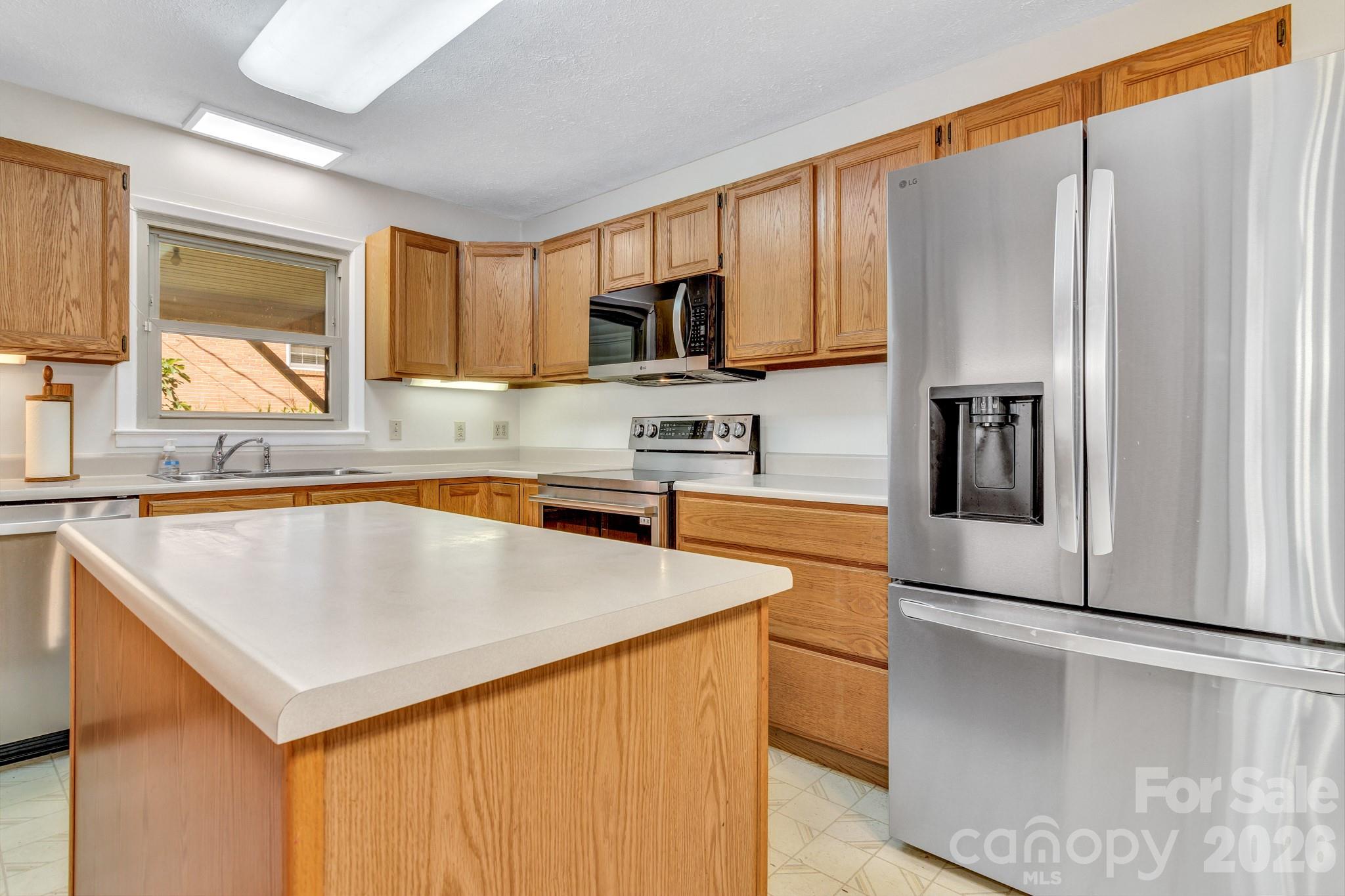 67 Wagon Road Asheville, NC 28805 - Photo 11 of 44