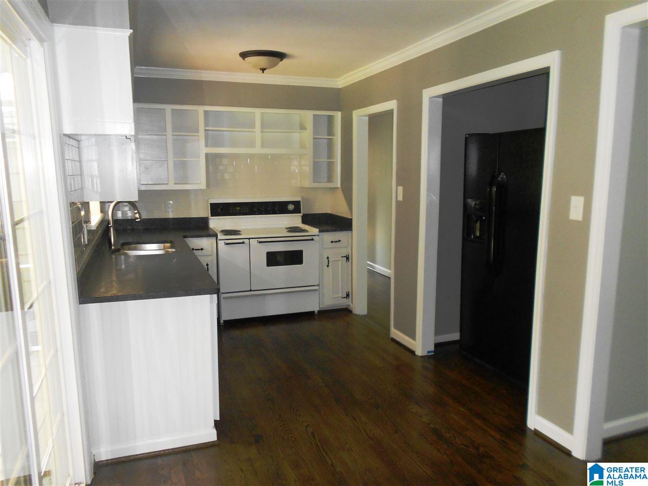 3220 Ridgely Court Birmingham, AL 35243 - Photo 13 of 47