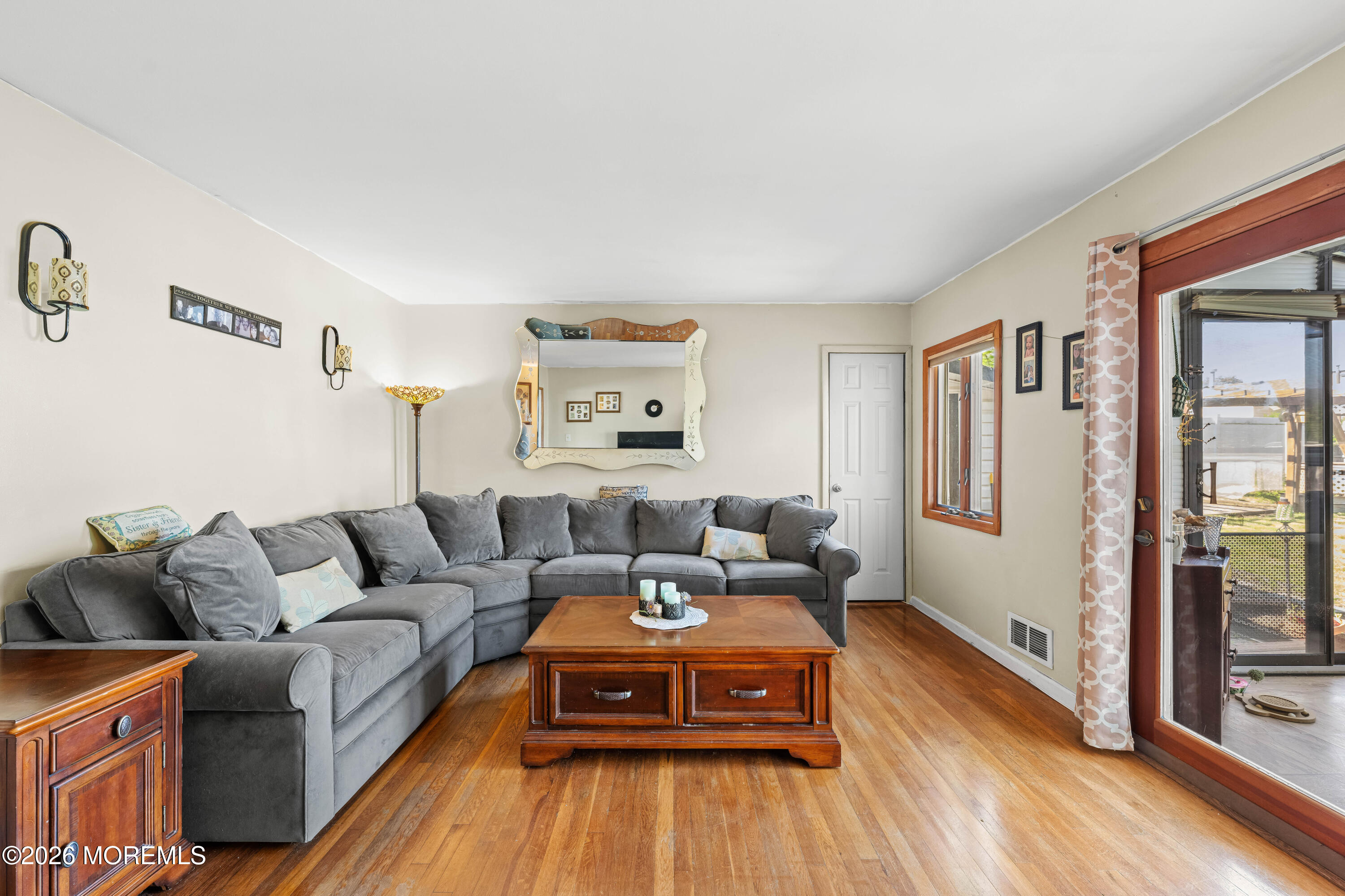 23 Villanova Road Parlin, NJ 08859 - Photo 34 of 52 23 Villanova Rd Parlin_Interiors-28