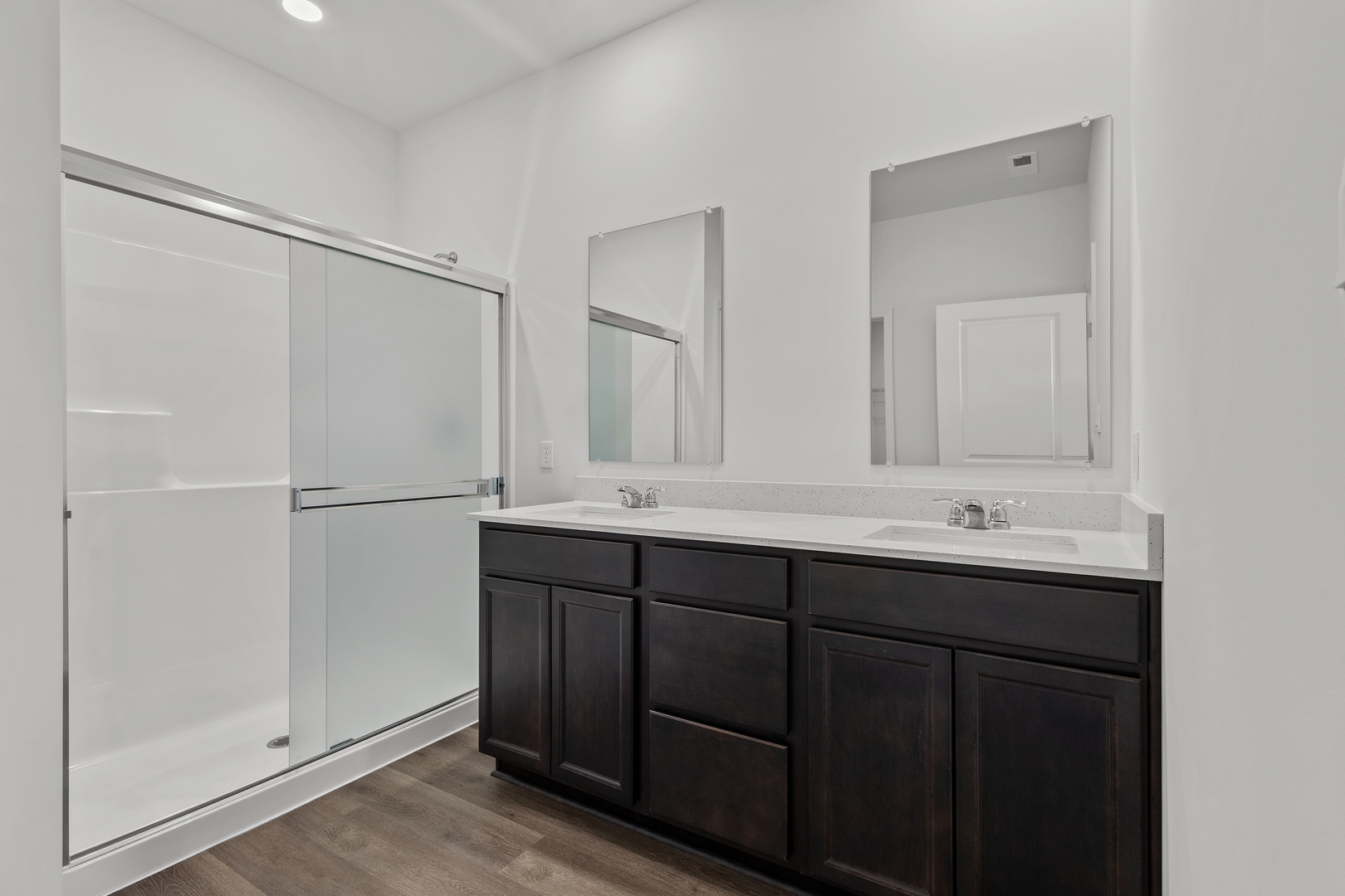 2913 Old Castle Road Joliet, IL 60435 - Photo 14 of 28 Gallery Image 14