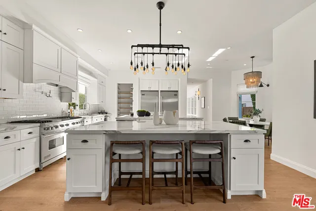 $4,790,000 | 530 North Alta Vista Boulevard, Los Angeles, CA 90036