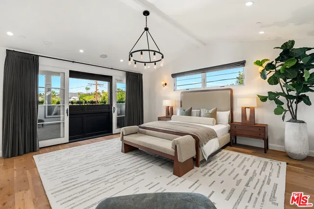 $4,790,000 | 530 North Alta Vista Boulevard, Los Angeles, CA 90036