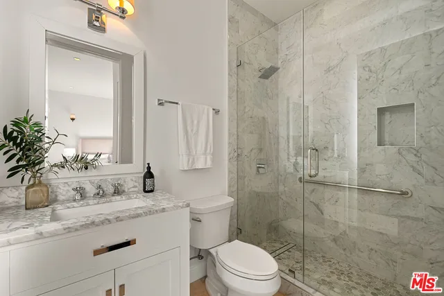 $4,790,000 | 530 North Alta Vista Boulevard, Los Angeles, CA 90036