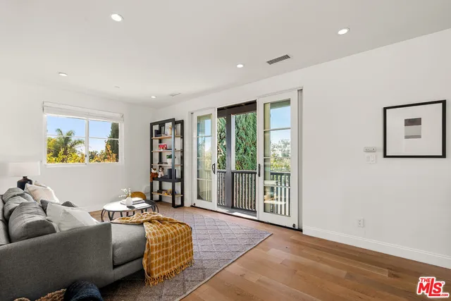 $4,790,000 | 530 North Alta Vista Boulevard, Los Angeles, CA 90036