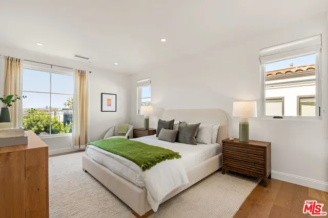 $4,790,000 | 530 North Alta Vista Boulevard, Los Angeles, CA 90036