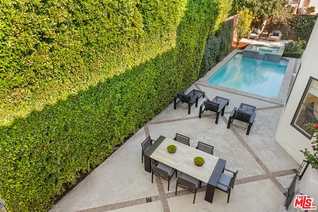 $4,790,000 | 530 North Alta Vista Boulevard, Los Angeles, CA 90036