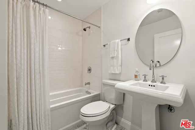 $4,790,000 | 530 North Alta Vista Boulevard, Los Angeles, CA 90036