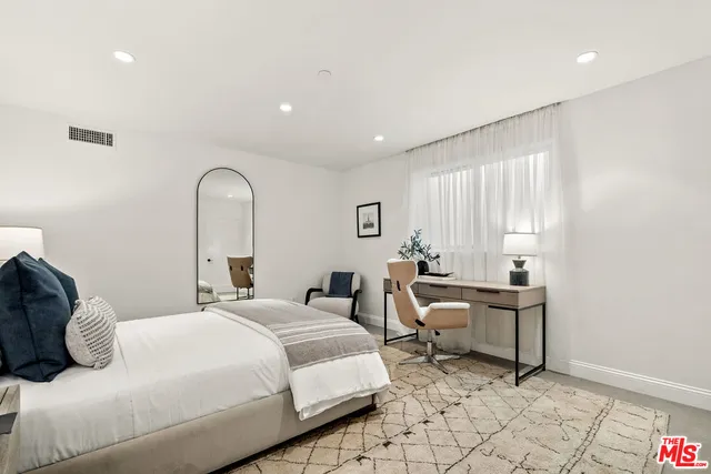 $4,790,000 | 530 North Alta Vista Boulevard, Los Angeles, CA 90036