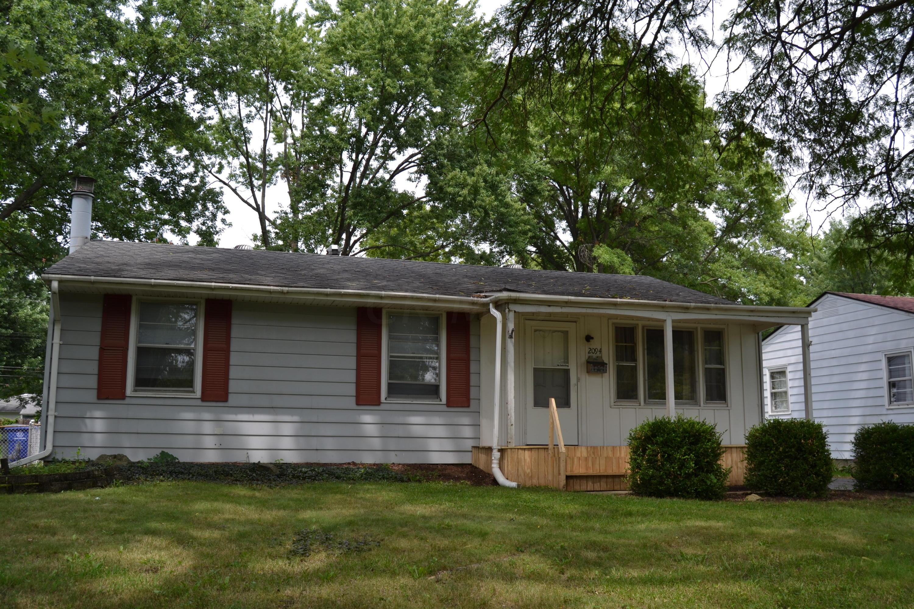 2094 Case Road Columbus, OH 43224 - Photo 2 of 31