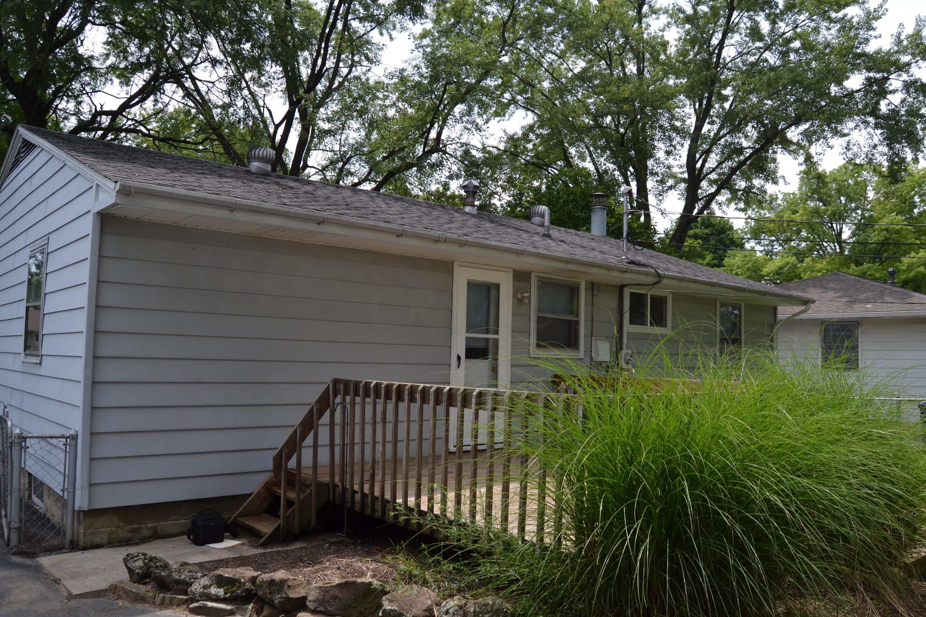 2094 Case Road Columbus, OH 43224 - Photo 25 of 31