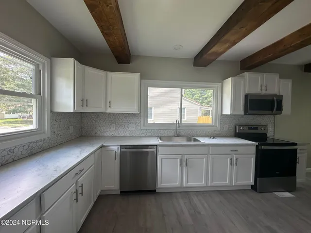 $1,901 | 607 New River Drive, Jacksonville, NC 28540