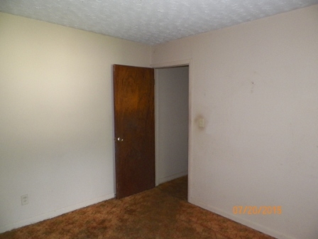 2417 East Purdue Road Muncie, IN 47303 - Photo 9 of 15