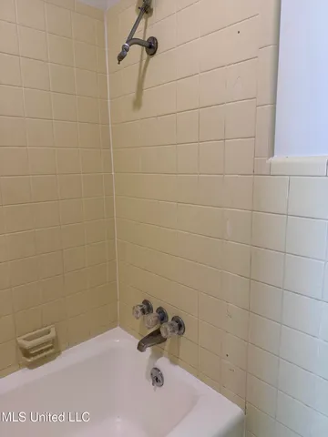 $285,000 | 124 Mansfield Drive, Natchez, MS 39120