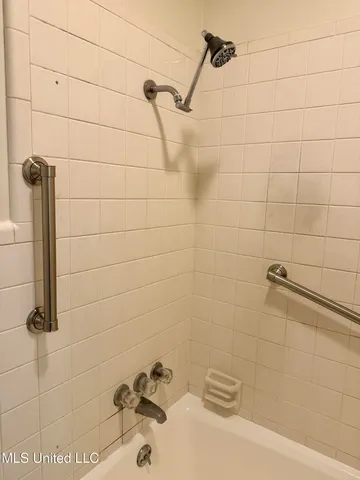 $285,000 | 124 Mansfield Drive, Natchez, MS 39120