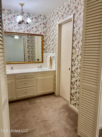 $285,000 | 124 Mansfield Drive, Natchez, MS 39120