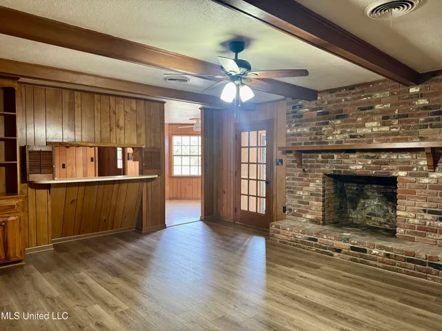 $285,000 | 124 Mansfield Drive, Natchez, MS 39120