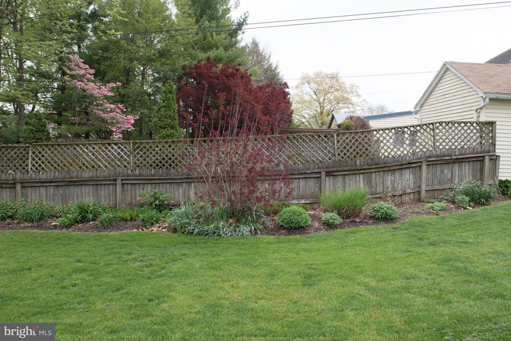 127 Market Street Lititz, PA 17543 - Photo 21 of 27