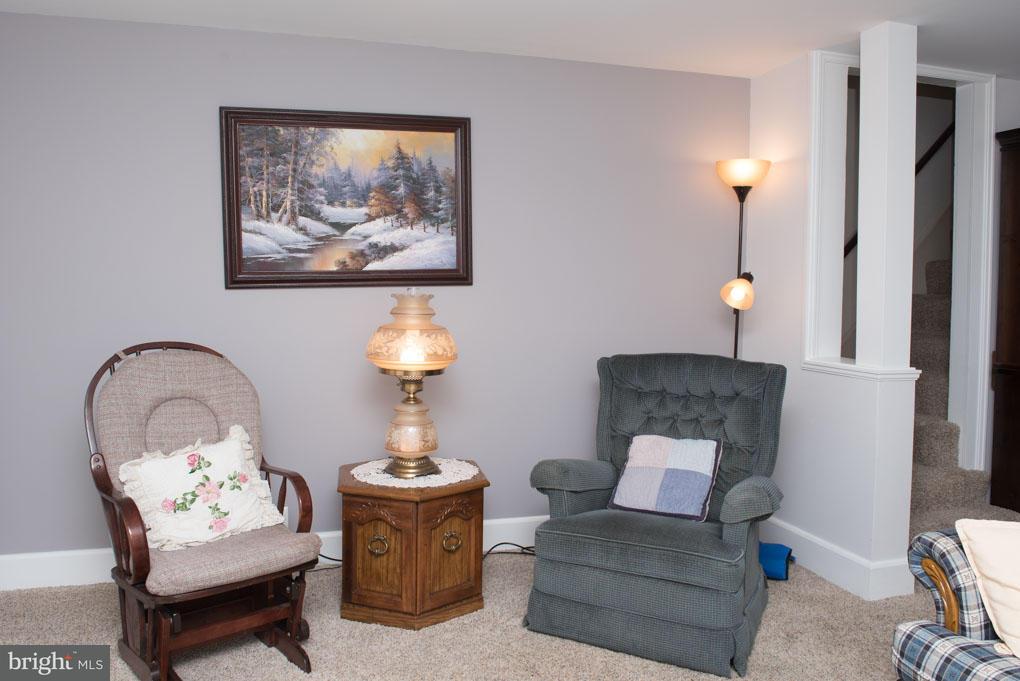 127 Market Street Lititz, PA 17543 - Photo 4 of 27