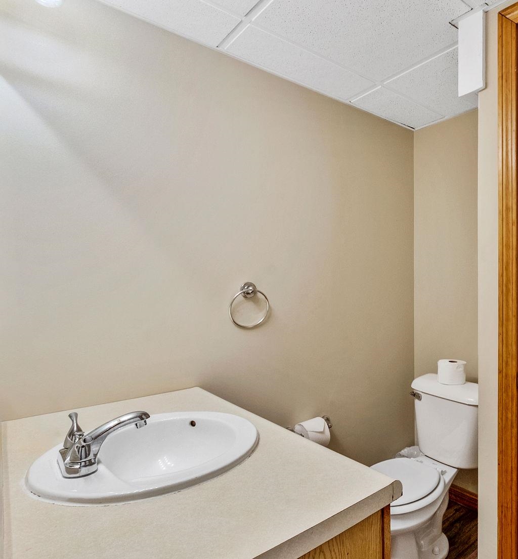 34 Robin Way Meredith, NH 03253 - Photo 9 of 32