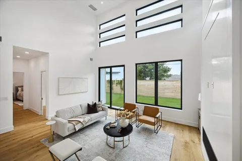 $1,695,000 | 6510 Sivley Street, Houston, TX 77055