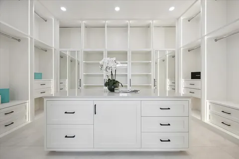 $1,695,000 | 6510 Sivley Street, Houston, TX 77055