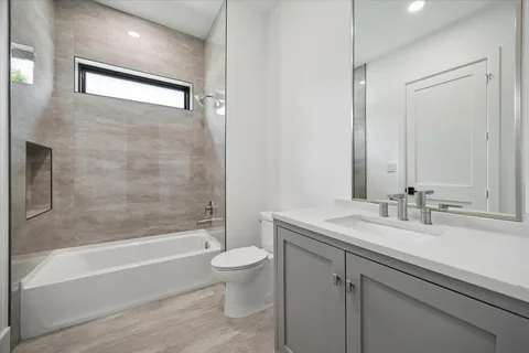 $1,695,000 | 6510 Sivley Street, Houston, TX 77055